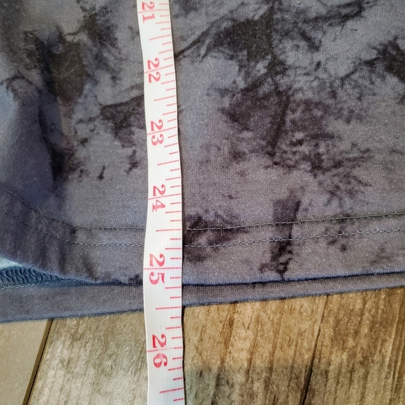 Women's Black and Gray Tie-Dye Casual Oversized T-Shirt Size Medium - Picture 8 of 16